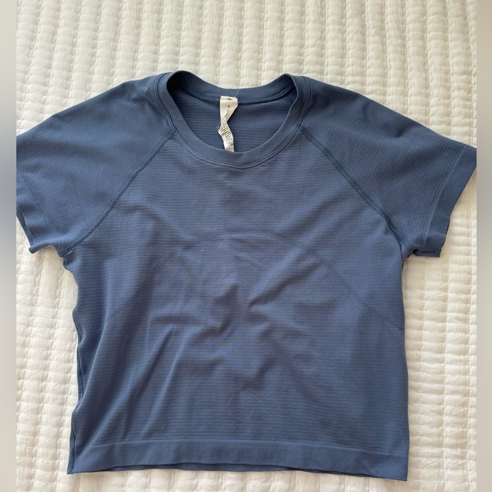 Swiftly Tech Cropped Short Sleeve